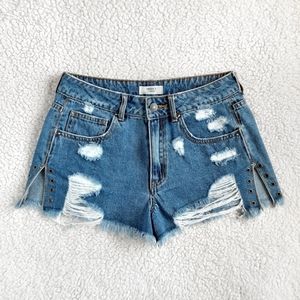 FOREVER 21 Distressed High Rise Split Hem Shorts Size 26